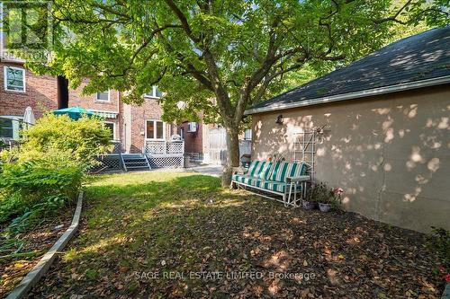 121 Albany Avenue, Toronto, ON - Outdoor