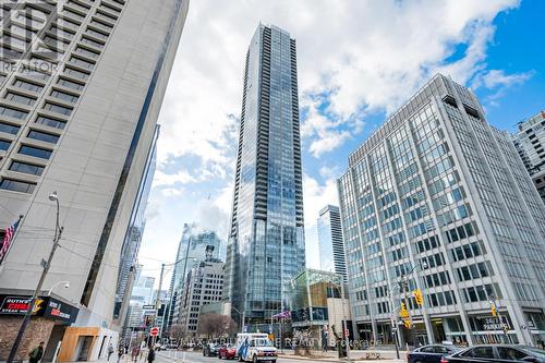 3709 - 180 University Avenue, Toronto, ON - Outdoor With Facade