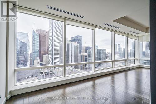 3709 - 180 University Avenue, Toronto, ON - Indoor Photo Showing Other Room