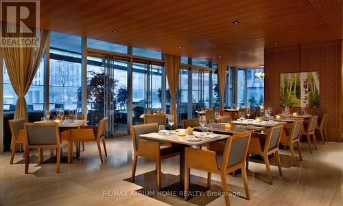 3709 - 180 University Avenue, Toronto, ON - Indoor Photo Showing Dining Room