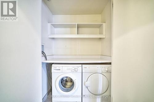 3709 - 180 University Avenue, Toronto, ON - Indoor Photo Showing Laundry Room