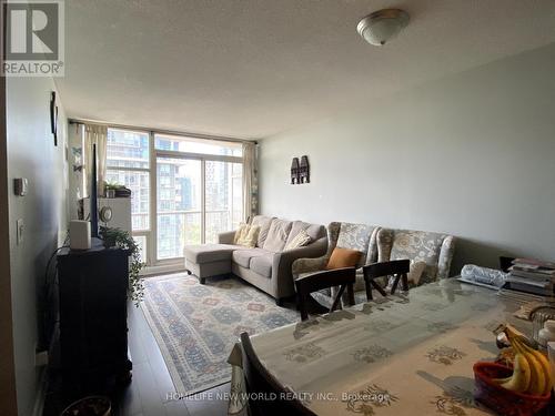 2201 - 35 Mariner Terrace, Toronto, ON - Indoor Photo Showing Living Room