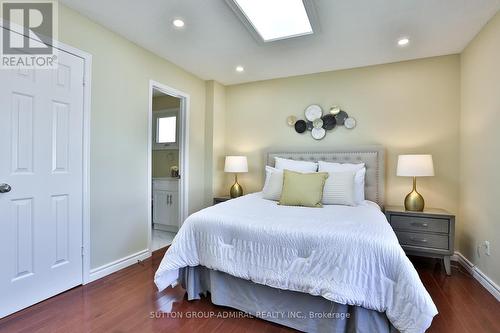 40 Longbow Square, Toronto, ON - Indoor Photo Showing Bedroom