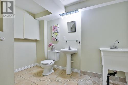 40 Longbow Square, Toronto, ON - Indoor Photo Showing Bathroom