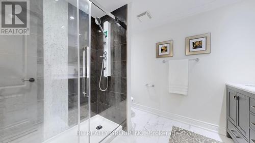 3 Phalen Crescent, Toronto, ON - Indoor Photo Showing Bathroom