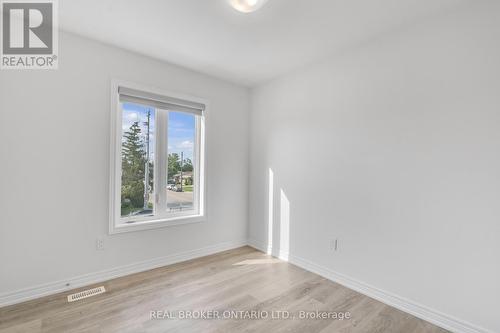 78 Dryden Lane, Hamilton, ON - Indoor Photo Showing Other Room