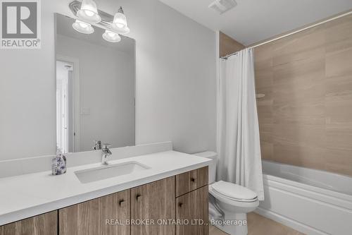 78 Dryden Lane, Hamilton, ON - Indoor Photo Showing Bathroom