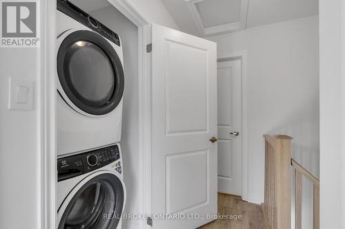 78 Dryden Lane, Hamilton, ON - Indoor Photo Showing Laundry Room