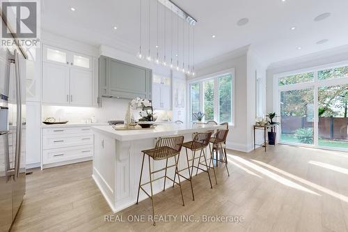 12 Resolution Crescent, Toronto, ON - Indoor Photo Showing Kitchen With Upgraded Kitchen