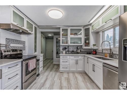 9304/08 127 Av Nw, Edmonton, AB - Indoor Photo Showing Kitchen With Double Sink With Upgraded Kitchen