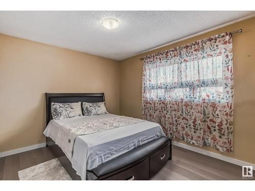 9304/08 127 Av Nw, Edmonton, AB - Indoor Photo Showing Bedroom