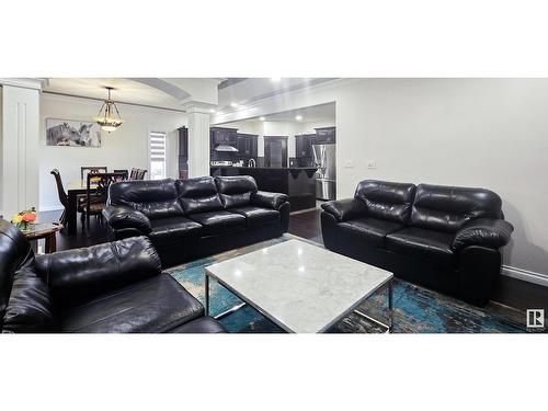 5412 162B Ave Nw Nw, Edmonton, AB - Indoor Photo Showing Living Room