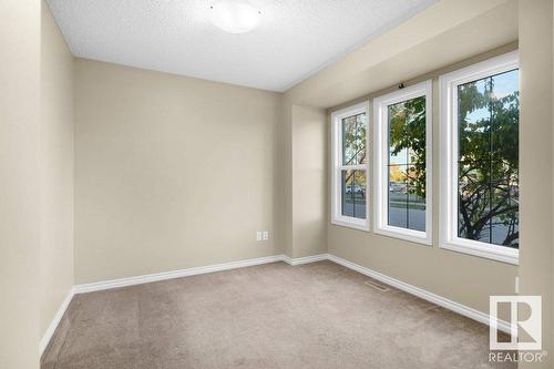 582 Tamarack Rd Nw Nw, Edmonton, AB - Indoor Photo Showing Other Room