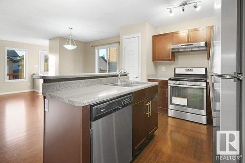 582 Tamarack Rd Nw Nw, Edmonton, AB - Indoor Photo Showing Kitchen With Double Sink