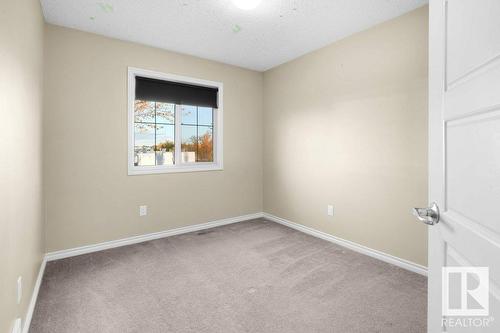 582 Tamarack Rd Nw Nw, Edmonton, AB - Indoor Photo Showing Other Room