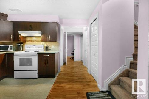 582 Tamarack Rd Nw Nw, Edmonton, AB - Indoor Photo Showing Kitchen