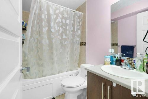 582 Tamarack Rd Nw Nw, Edmonton, AB - Indoor Photo Showing Bathroom