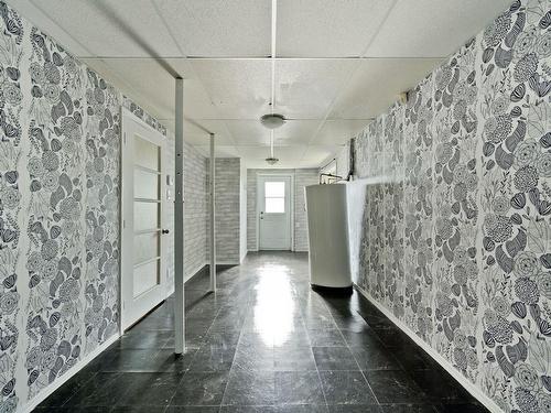 Hall - 3100 Rue Bel-Air, Sherbrooke (Les Nations), QC - Indoor