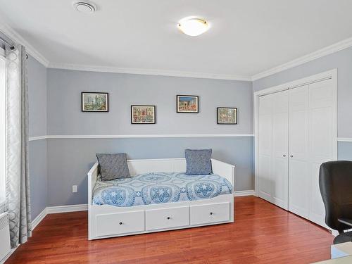 Bedroom - 39 Rue Monseigneur-Dorais, Mercier, QC - Indoor Photo Showing Bedroom