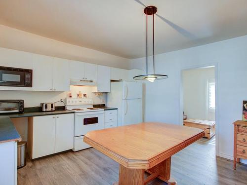 Kitchen - 2346  - 2348 Place Larivière, Montréal (Ville-Marie), QC - Indoor Photo Showing Kitchen