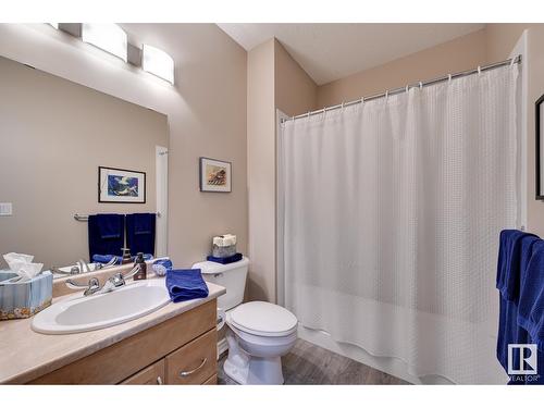 9820 165 St Nw, Edmonton, AB - Indoor Photo Showing Bathroom