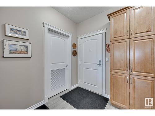 9820 165 St Nw, Edmonton, AB - Indoor Photo Showing Other Room