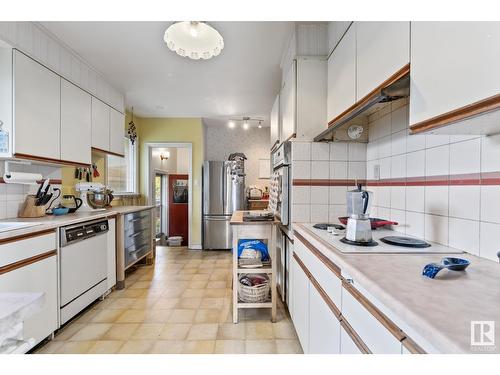 4801 Ada Bv Nw, Edmonton, AB - Indoor Photo Showing Kitchen