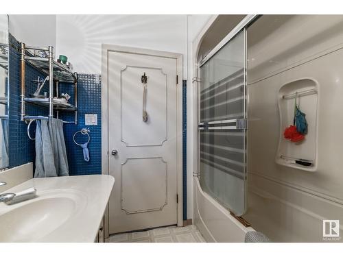 4801 Ada Bv Nw, Edmonton, AB - Indoor Photo Showing Bathroom