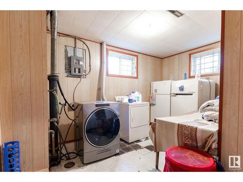 4801 Ada Bv Nw, Edmonton, AB - Indoor Photo Showing Laundry Room