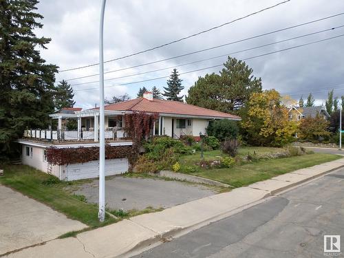 4801 Ada Bv Nw, Edmonton, AB - Outdoor