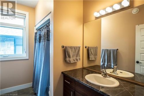 432 Devonshire Road, Port Elgin, ON - Indoor Photo Showing Bathroom