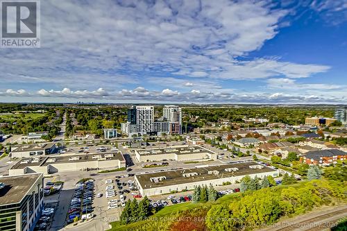 Ph04 - 65 Oneida Crescent, Richmond Hill, ON - Outdoor With View