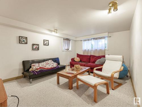 12719 114 St Nw, Edmonton, AB - Indoor Photo Showing Living Room