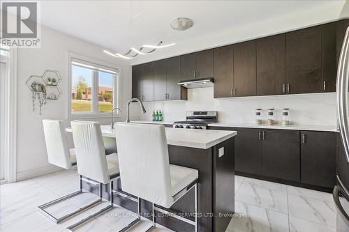 81 Granite Ridge Trail, Hamilton, ON - Indoor Photo Showing Kitchen With Upgraded Kitchen