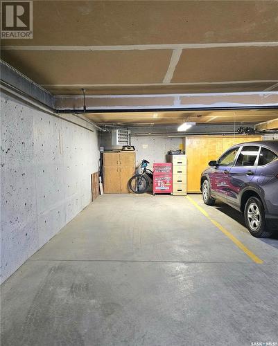 303 360 Cypress Drive, Swift Current, SK - Indoor Photo Showing Garage