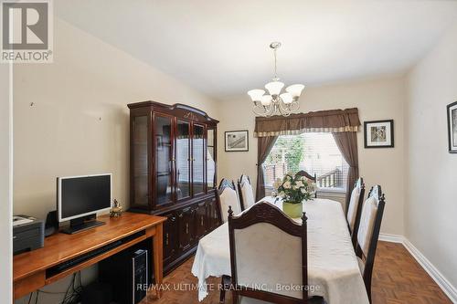 405 Northcliffe Boulevard, Toronto, ON - Indoor Photo Showing Dining Room