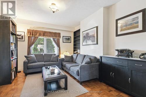 405 Northcliffe Boulevard, Toronto, ON - Indoor Photo Showing Living Room