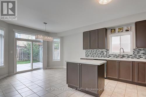 1661 Sherbrook Drive, Oshawa, ON - Indoor Photo Showing Kitchen