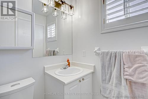 37 Point Hope Place, Whitby, ON - Indoor Photo Showing Bathroom