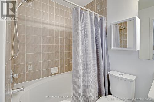 37 Point Hope Place, Whitby, ON - Indoor Photo Showing Bathroom