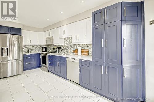 37 Point Hope Place, Whitby, ON - Indoor Photo Showing Kitchen