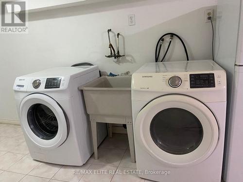 Bsmt - 69 Rockport Crescent, Richmond Hill, ON - Indoor Photo Showing Laundry Room