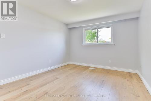 736 Consort Crescent, Mississauga, ON - Indoor Photo Showing Other Room