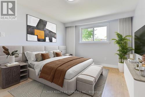 736 Consort Crescent, Mississauga, ON - Indoor Photo Showing Bedroom