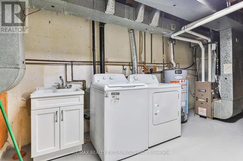 736 Consort Crescent, Mississauga, ON - Indoor Photo Showing Laundry Room