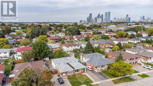 736 Consort Crescent, Mississauga, ON - Outdoor With View