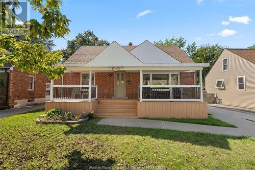 1229 Fairview Boulevard, Windsor, ON - Outdoor With Deck Patio Veranda