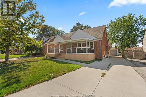 1229 Fairview Boulevard, Windsor, ON - Outdoor