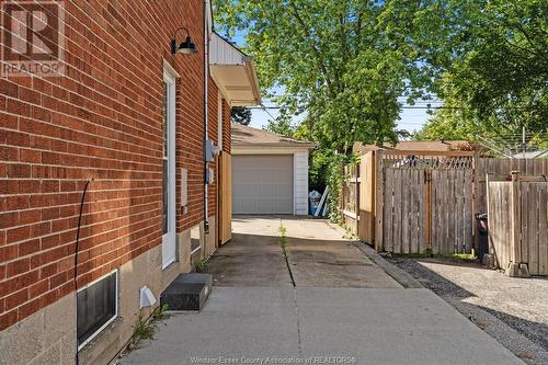 1229 Fairview Boulevard, Windsor, ON - Outdoor With Exterior