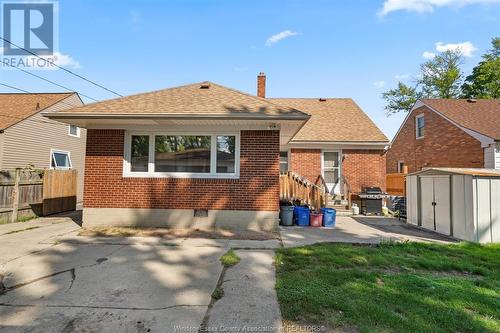 1229 Fairview Boulevard, Windsor, ON - Outdoor With Exterior